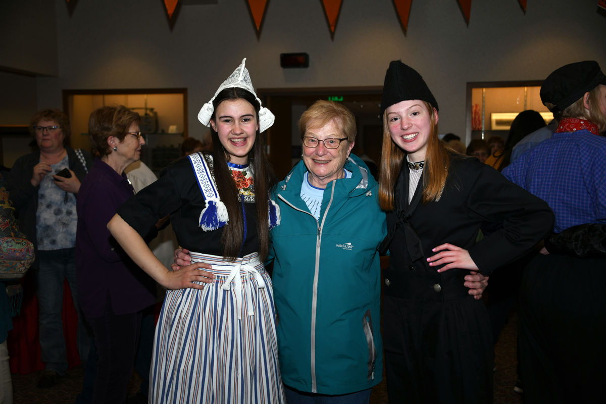 142 Virginia Fay posed with the Dutch dancers.JPG